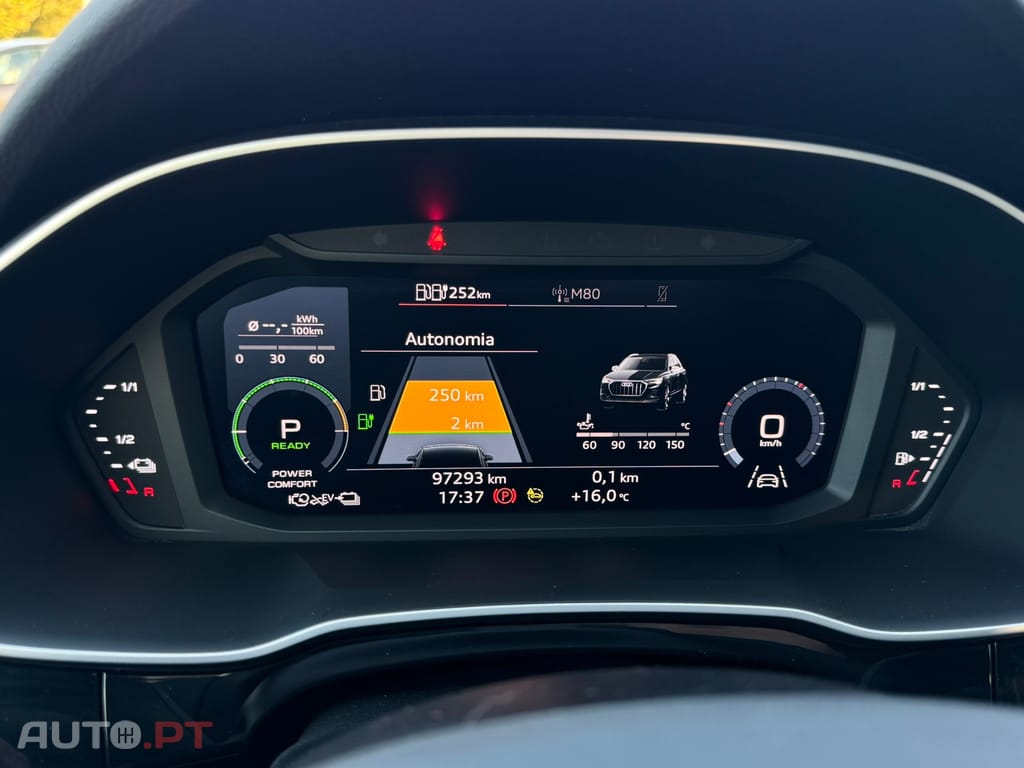 Audi Q3 45 TFSIe S tronic