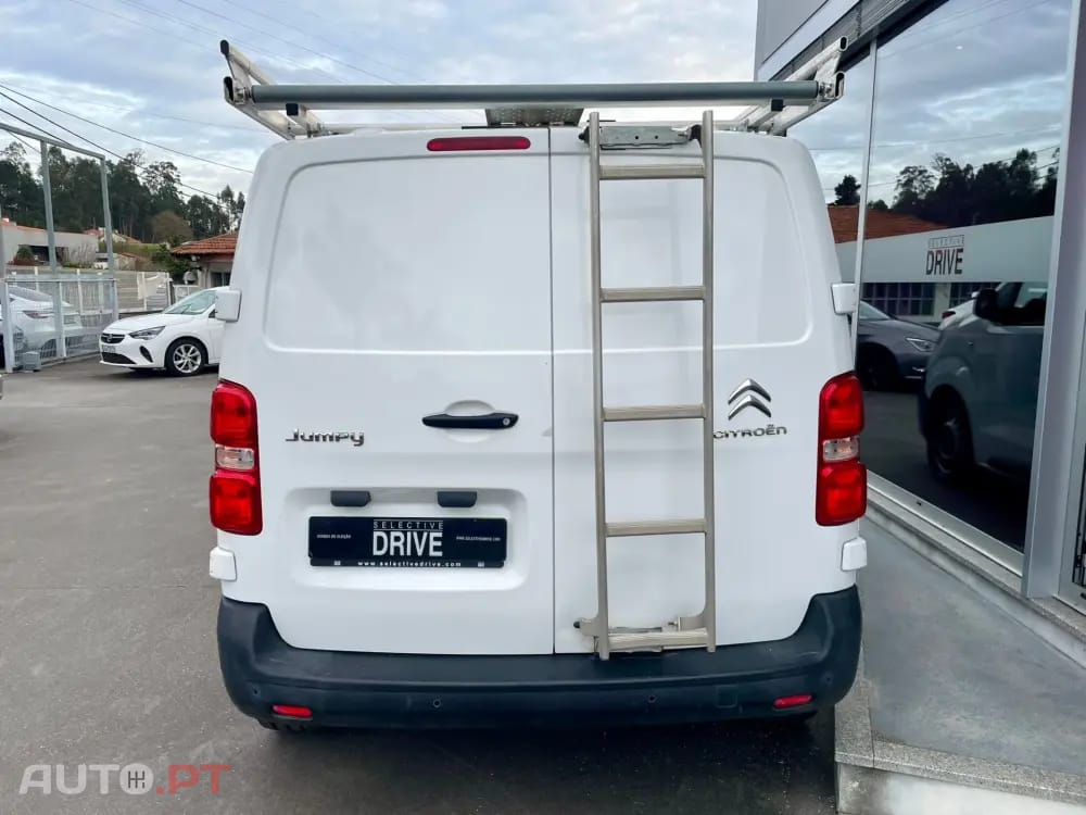 Citroen Jumpy Outro