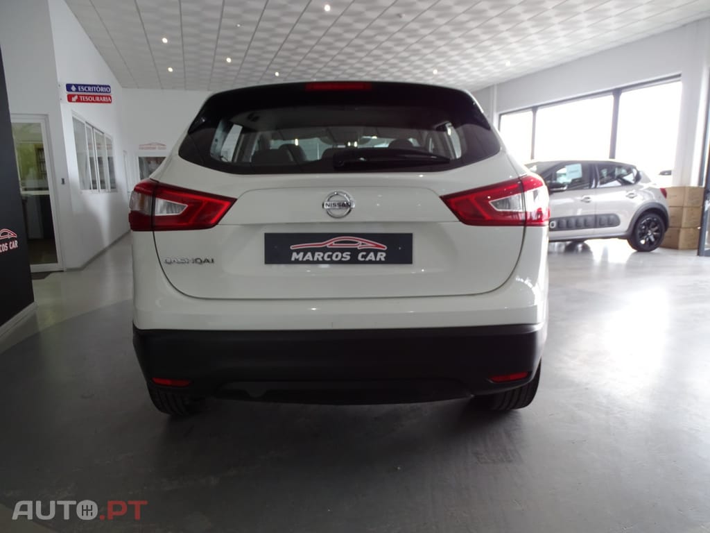 Nissan Qashqai 1.2 DIG-T Acenta