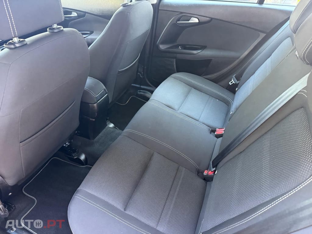 Fiat Tipo 1.3 M-Jet Lounge