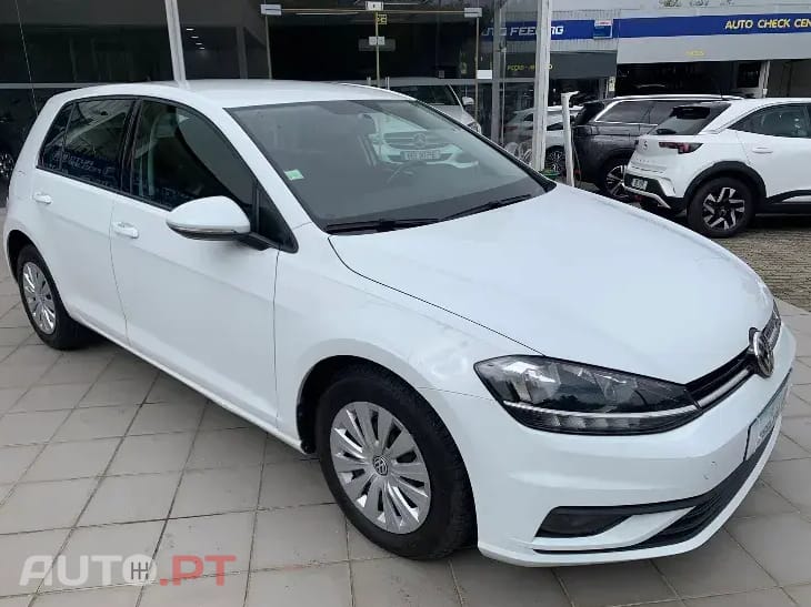 Volkswagen Golf 1.6 TDI Confortline