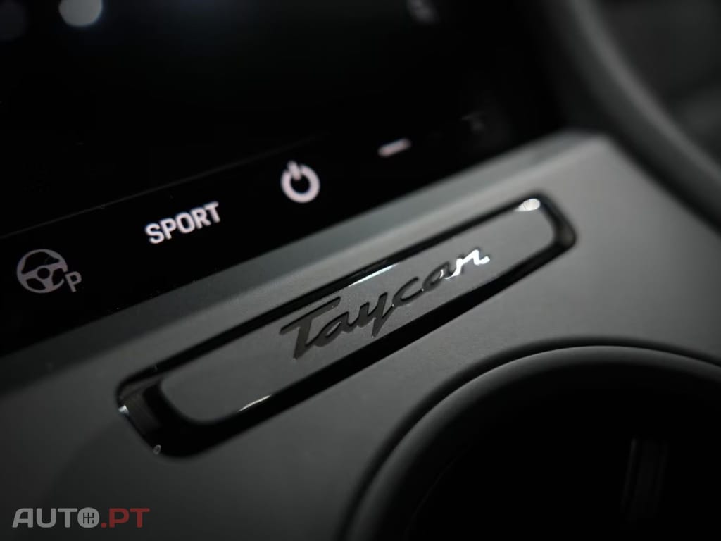 Porsche Taycan I.V.A DEDUTIVEL