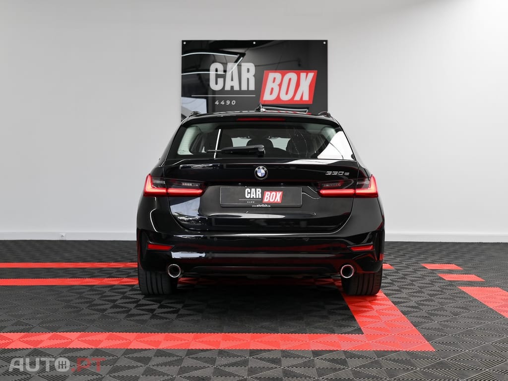 BMW 330 e Touring Line Sport Auto