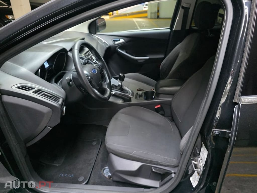 Ford Focus SW 1.6 TDCi DPF Titanium