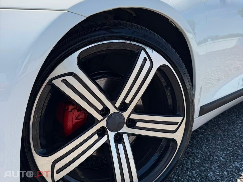 Volkswagen Scirocco 2.0 TDi Sport DSG