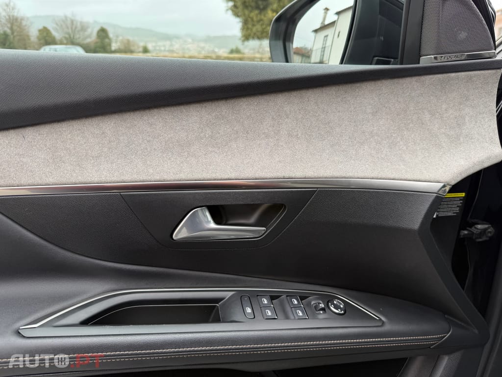 Peugeot 3008 1.6 Hybrid GT Pack e-EAT8