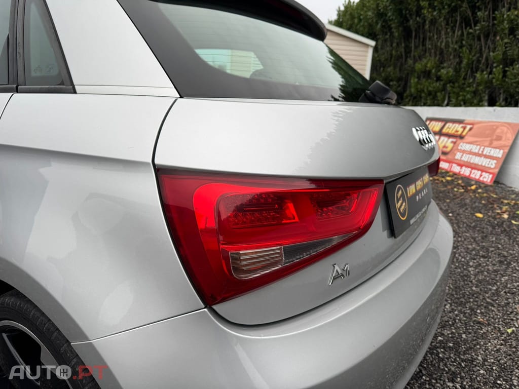 Audi A1 1.6 TDi S-line