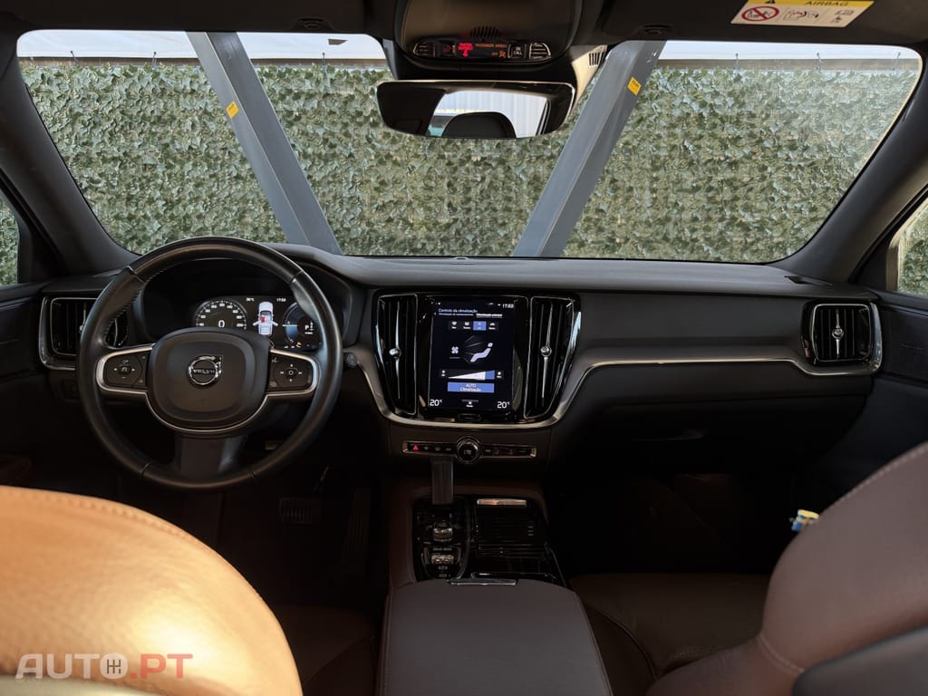 Volvo V60 2.0 T6 AWD TE R-Design