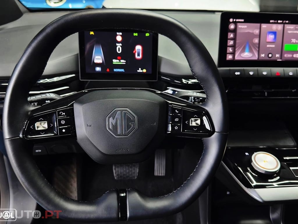MG MG4 64 kWh Luxury