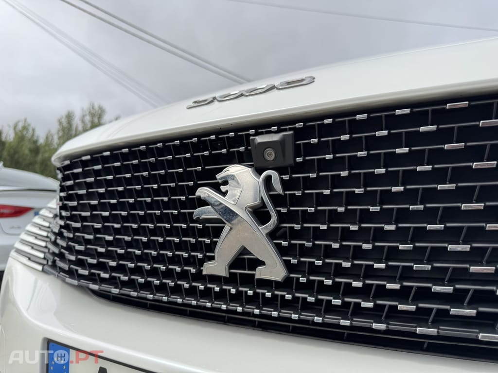 Peugeot 3008 1.6 Hybrid4 GT Pack e-EAT8