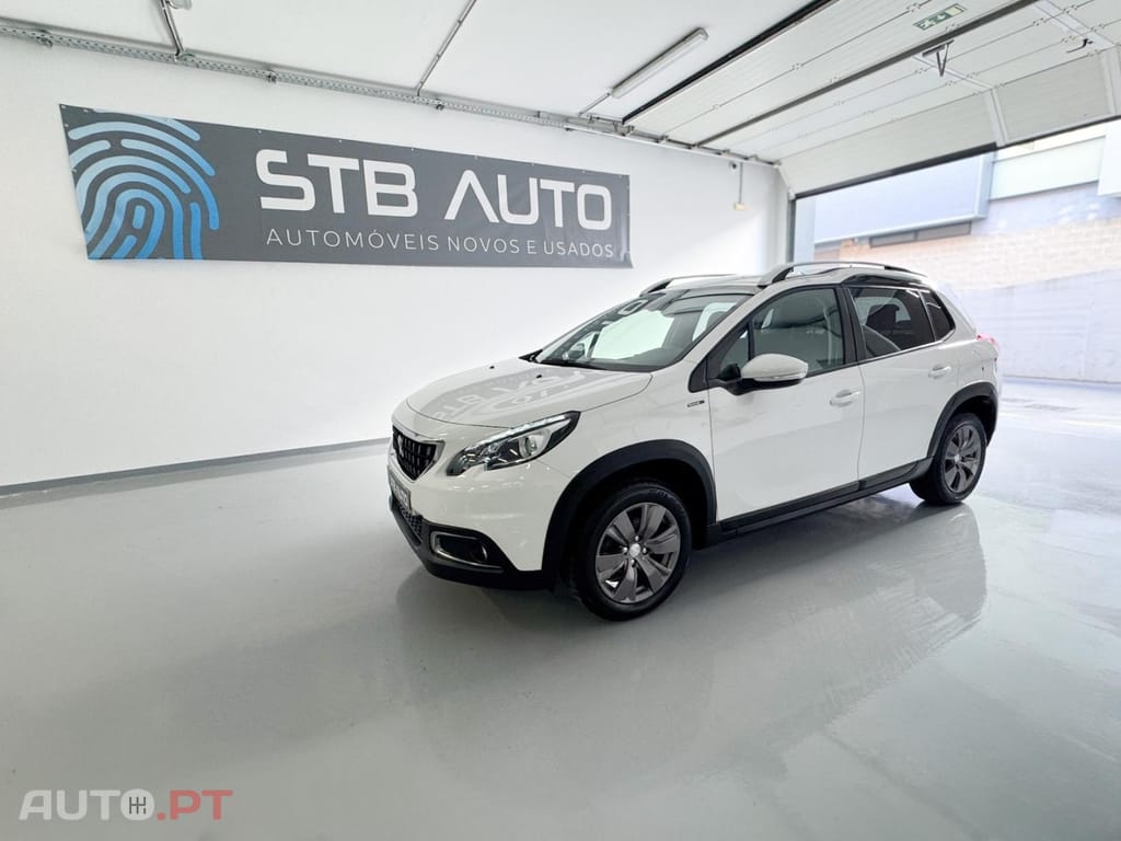 Peugeot 2008 1.2 PureTech Signature