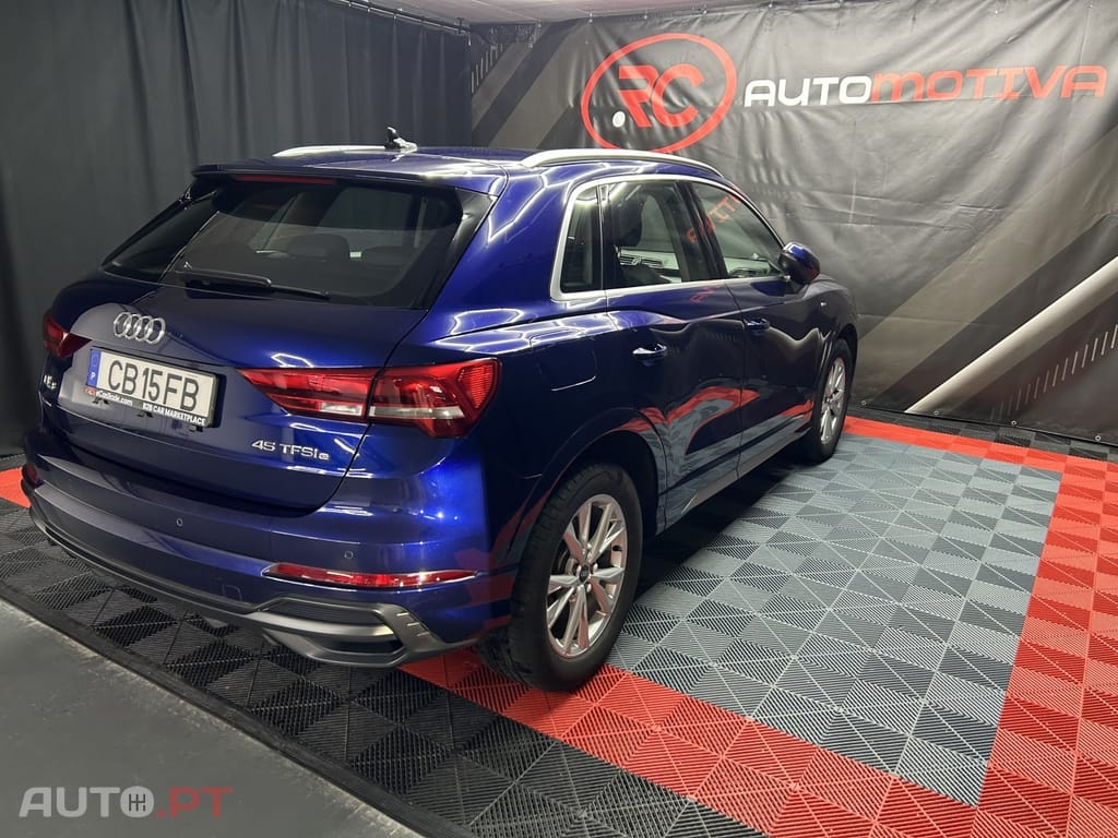Audi Q3 45 TFSIe S line S tronic