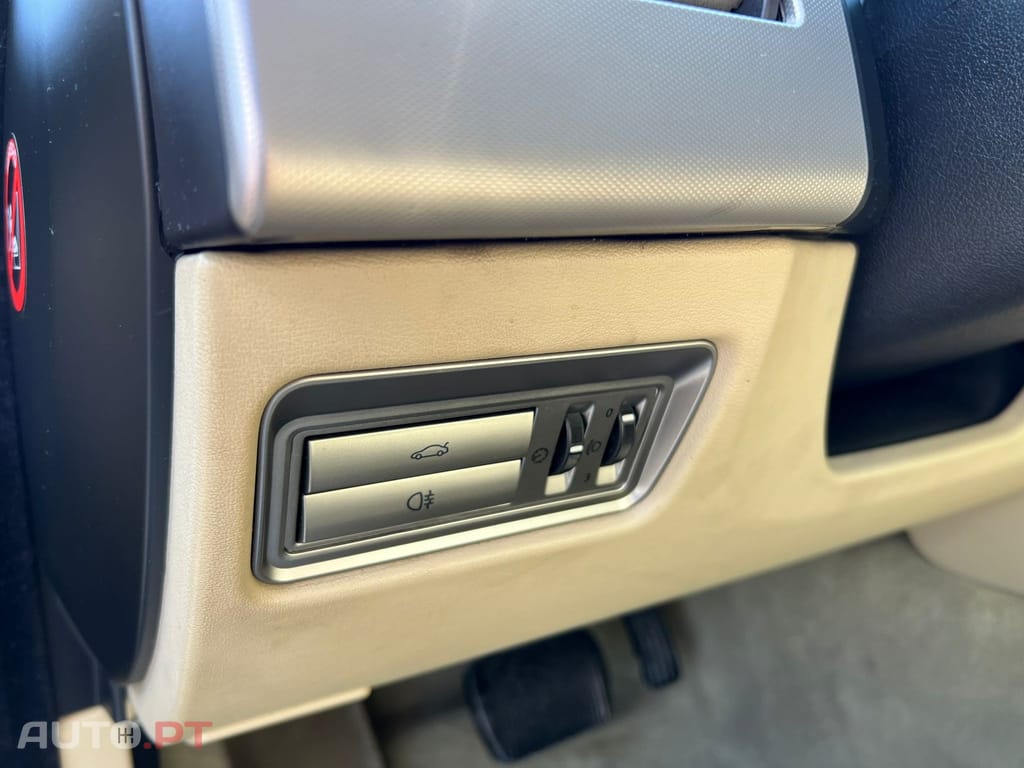 Jaguar XF 2.7 D V6 Luxury