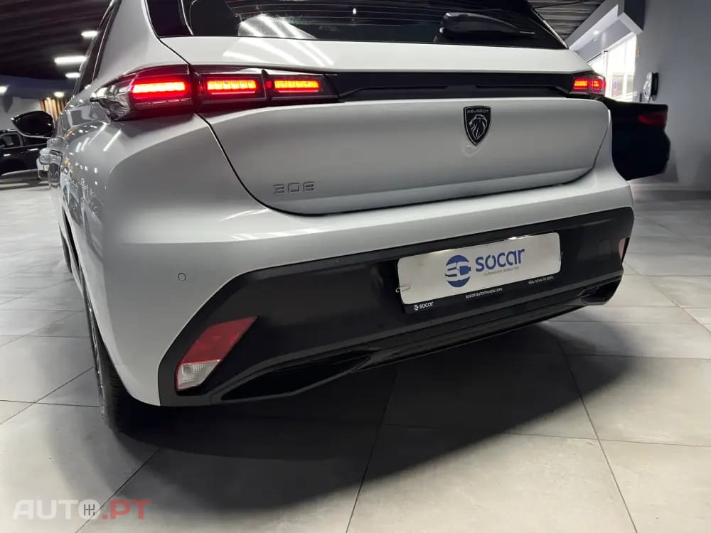 Peugeot 308 1.2 Hybrid Style e-DCS6