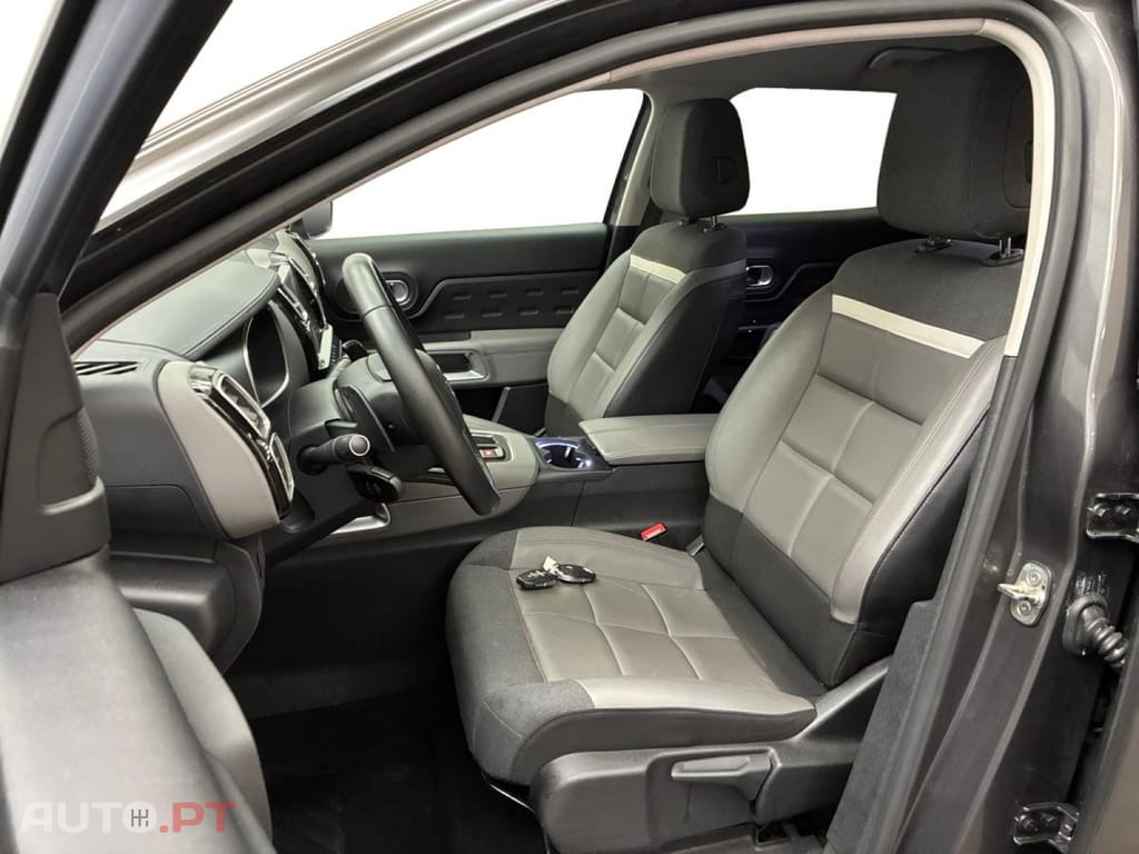 Citroen C5 Aircross 1.6 Hybrid Shine e-EAT8