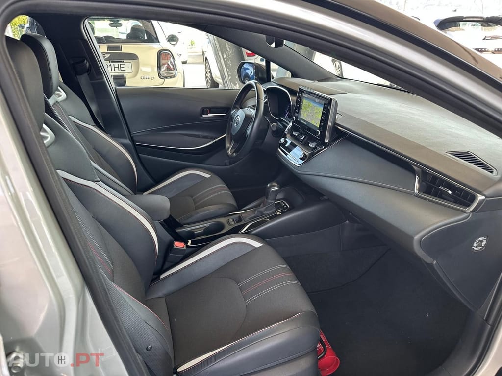 Toyota Corolla Touring Sports 1.8 Hybrid GR-Sport