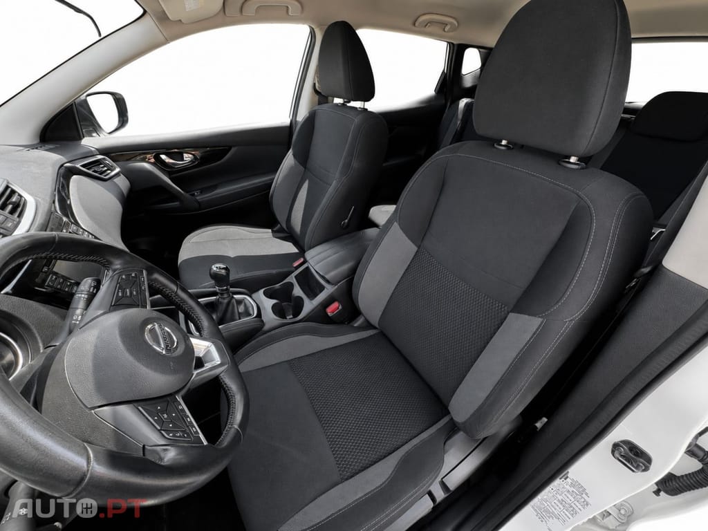 Nissan Qashqai 1.5 dCi N-Connecta