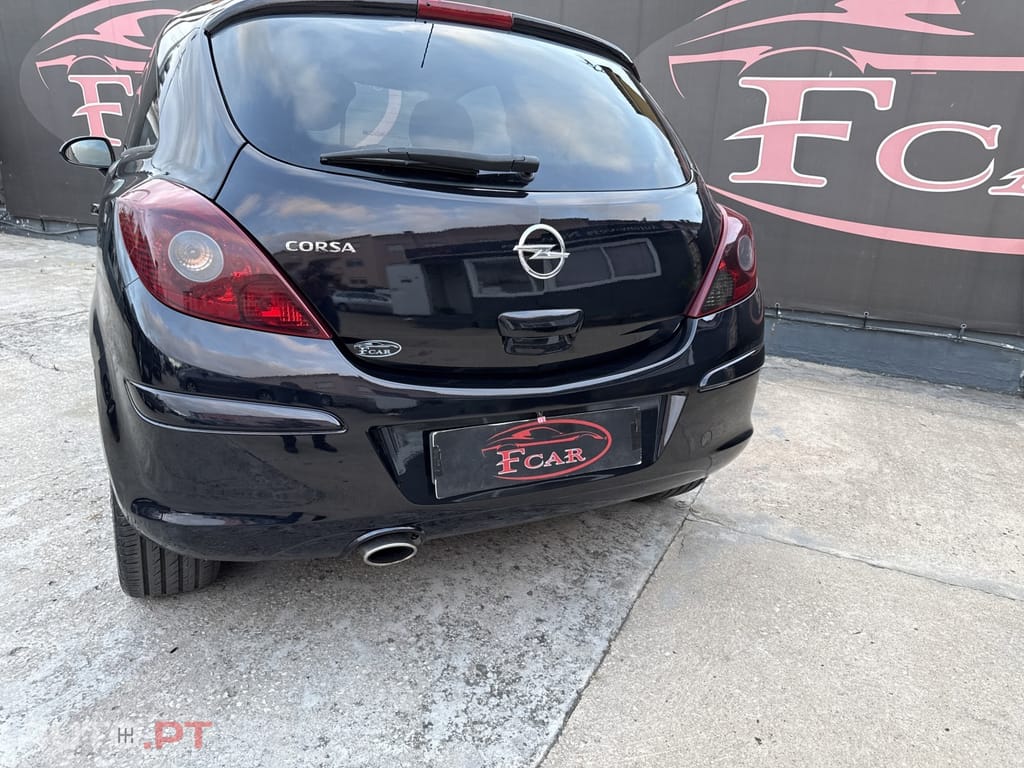 Opel Corsa 1.2 Black Edition