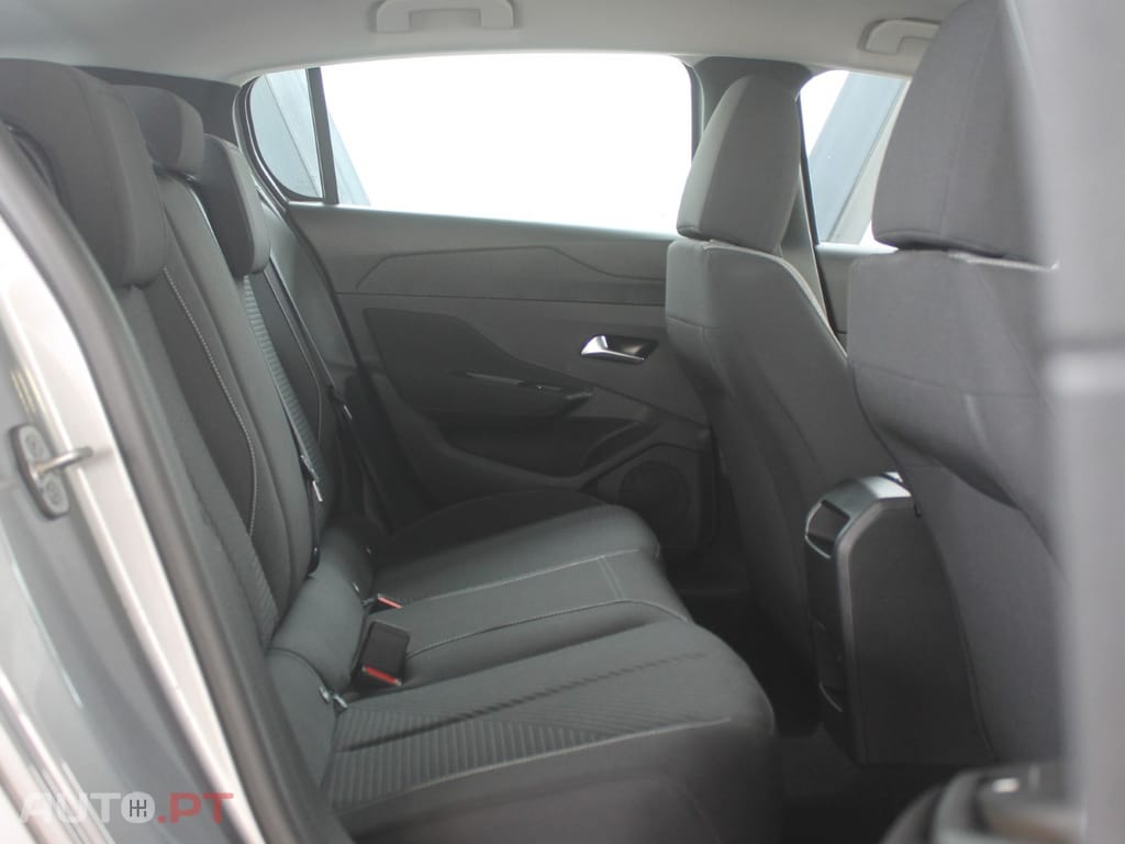 Peugeot 308 1.5 BlueHDi Active Pack EAT8