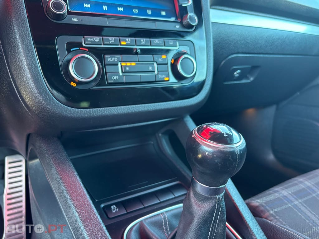 Volkswagen Scirocco 2.0 TDi Sport
