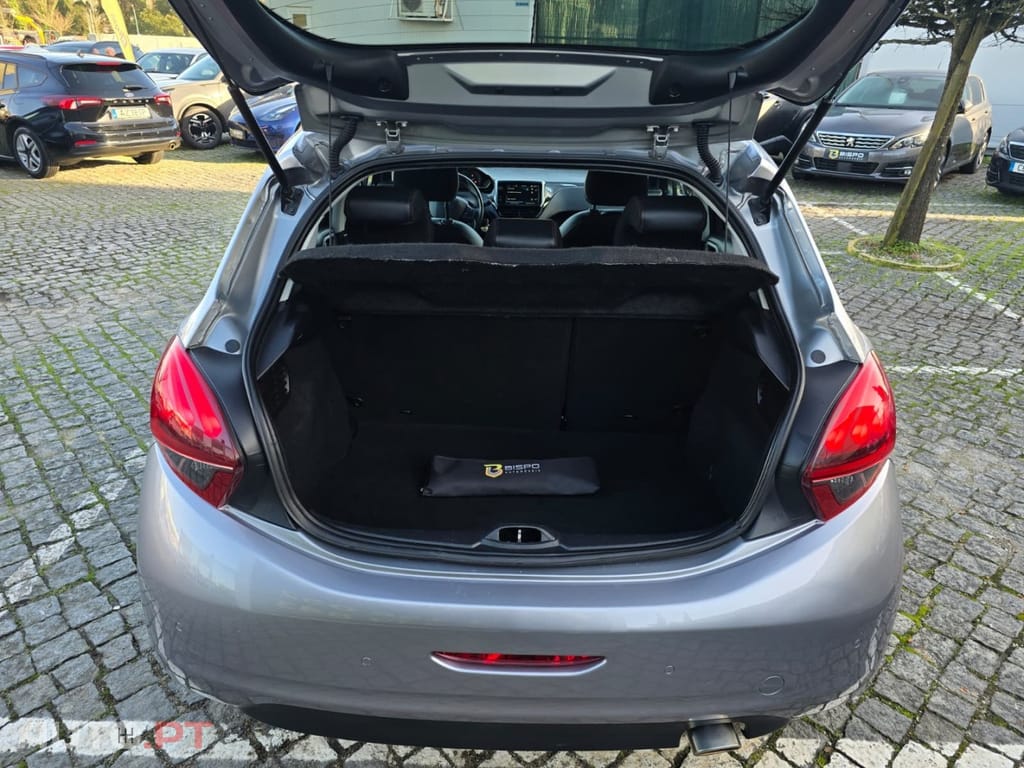 Peugeot 208 1.2 PureTech GT Line EAT6