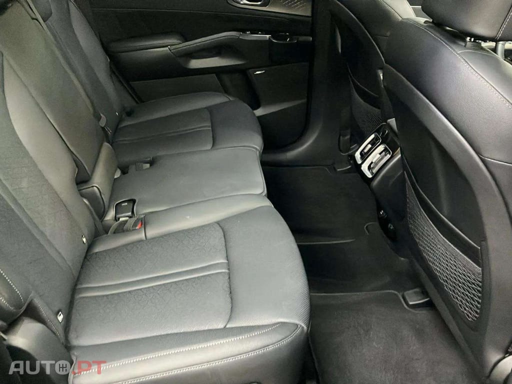 Kia Sorento 1.6 T-GDI PHEV Concept+SRF