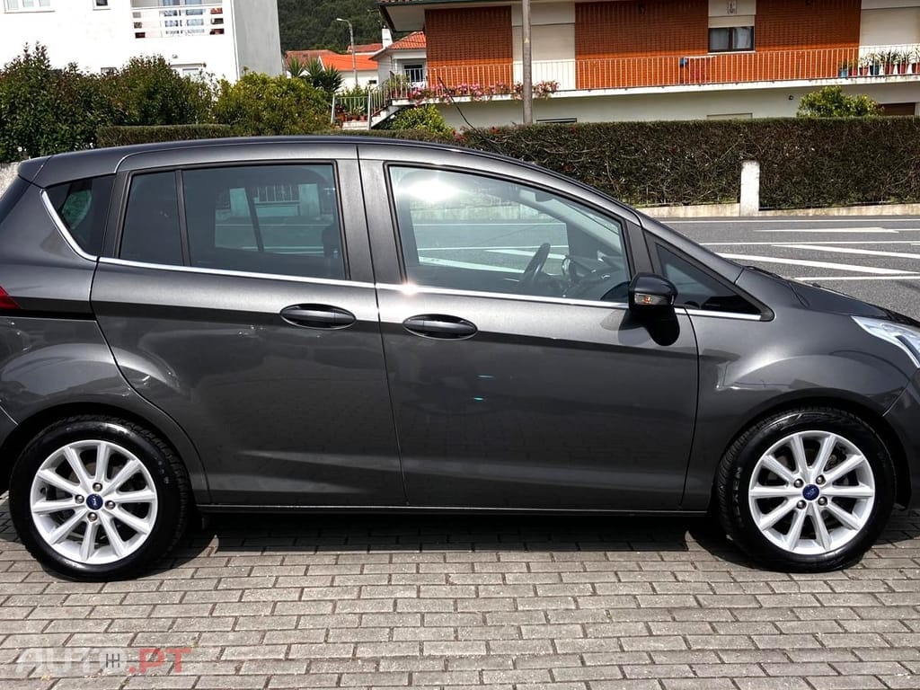 Ford B-Max 1.0 EcoBoost Titanium