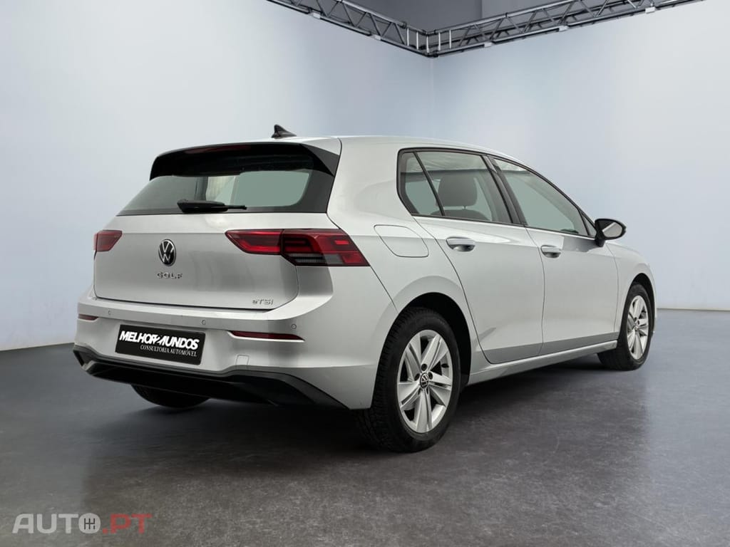 Volkswagen Golf 1.0 eTSI OPF Life DSG