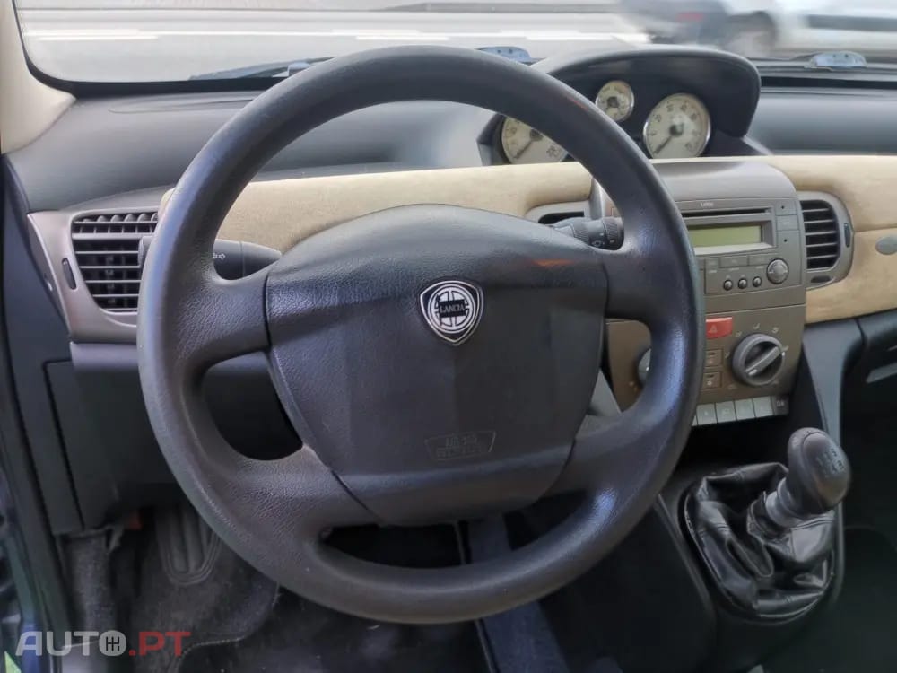 Lancia Ypsilon 1.2 16V Fashion