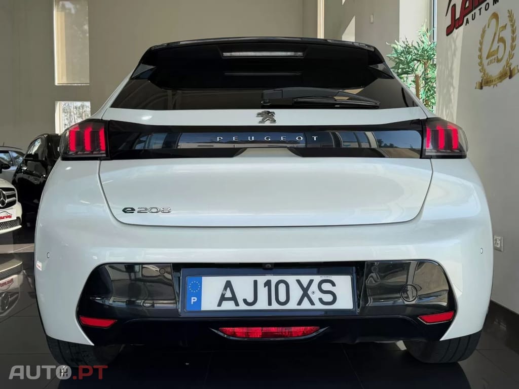 Peugeot E-208 50 kWh Allure