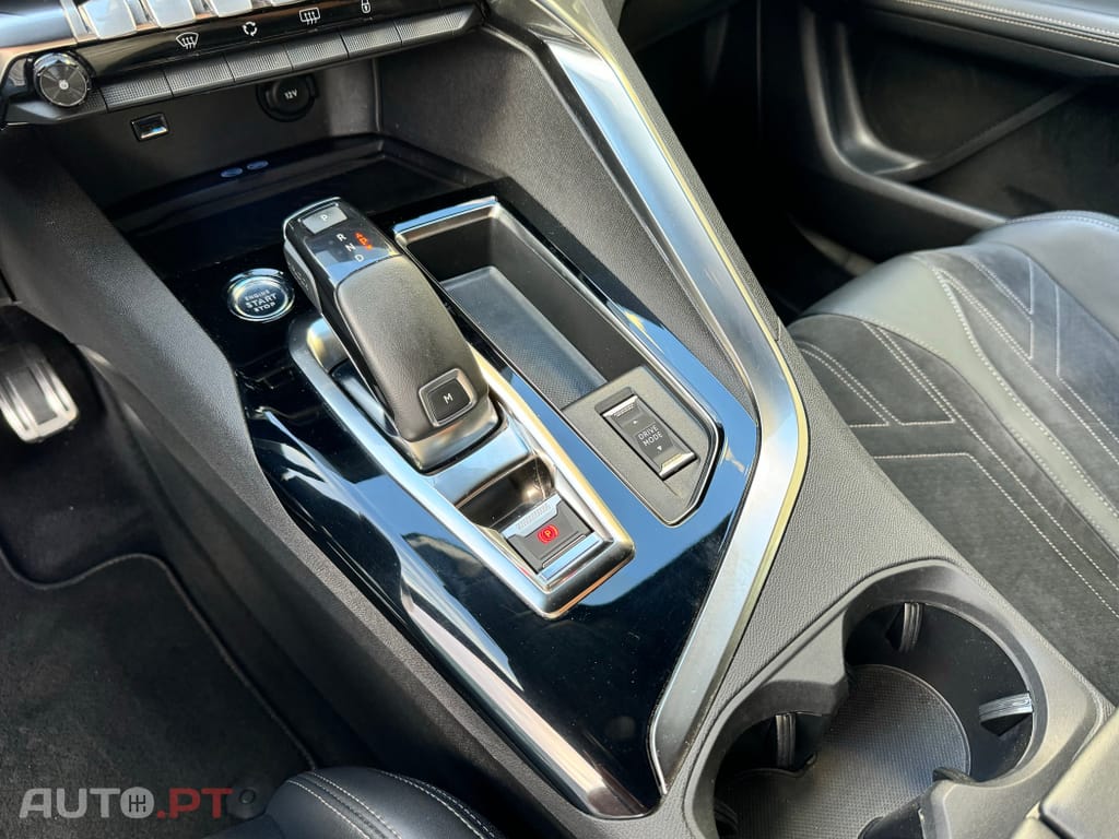 Peugeot 3008 1.5 BlueHDi GT EAT8