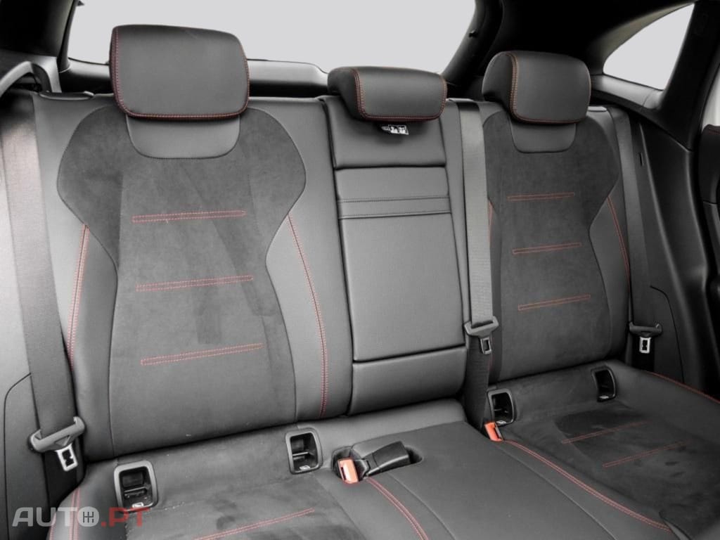 Mercedes-Benz EQA 300 4M AMG I.V.A DEDUTIVEL 