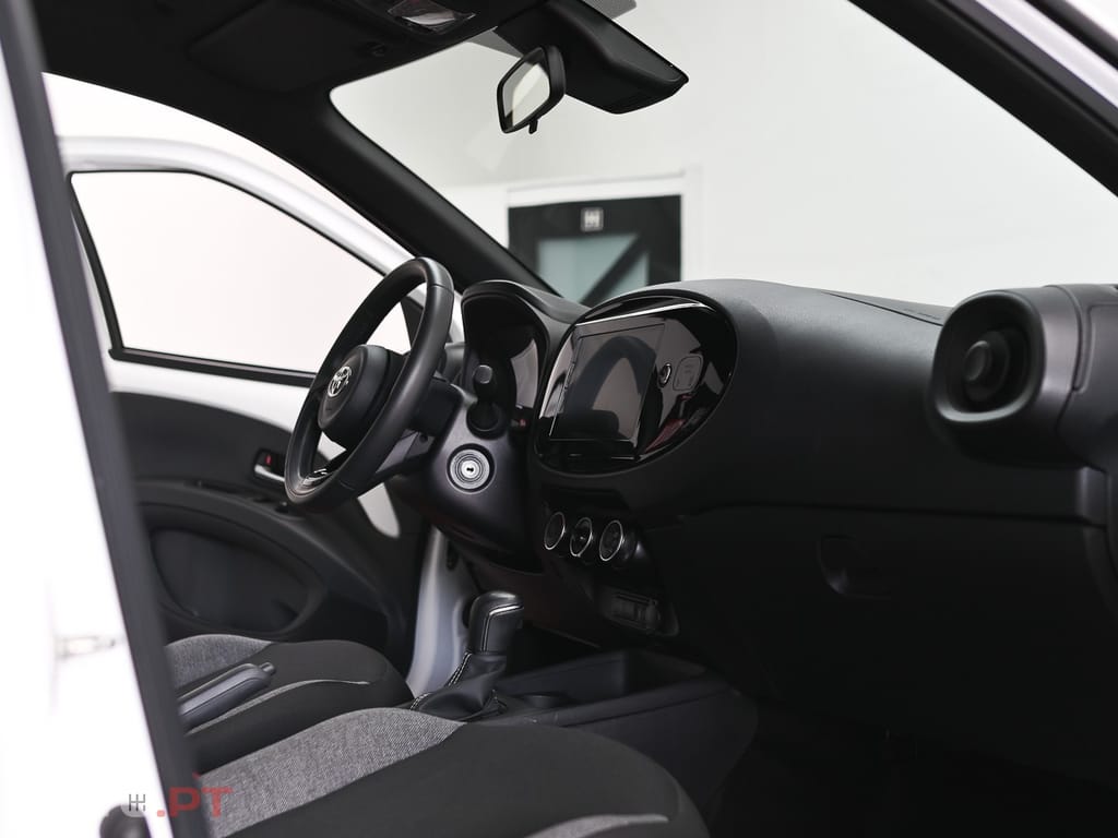 Toyota Aygo X 1.0 Play CVT
