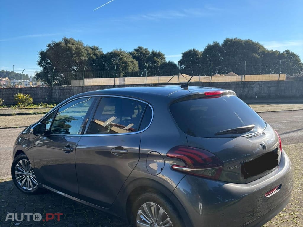 Peugeot 208 1.2 PureTech Allure