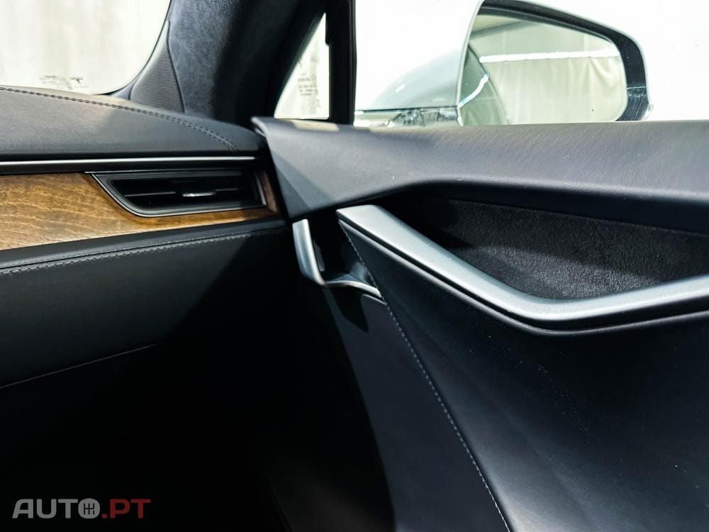 Tesla Model S Long Range AWD