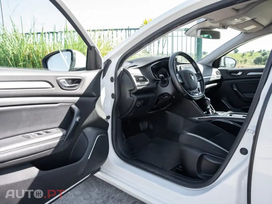 Renault Mégane Sport Tourer 1.5 Blue dCi Limited EDC