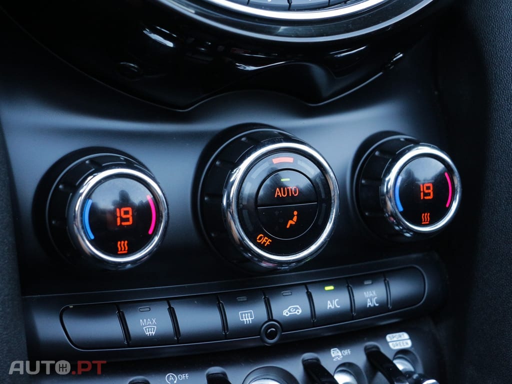 MINI Cabrio Cooper Premium First JCW Auto