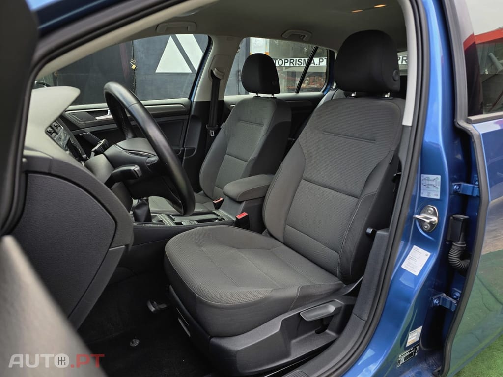 Volkswagen Golf 1.6 TDi Confortline