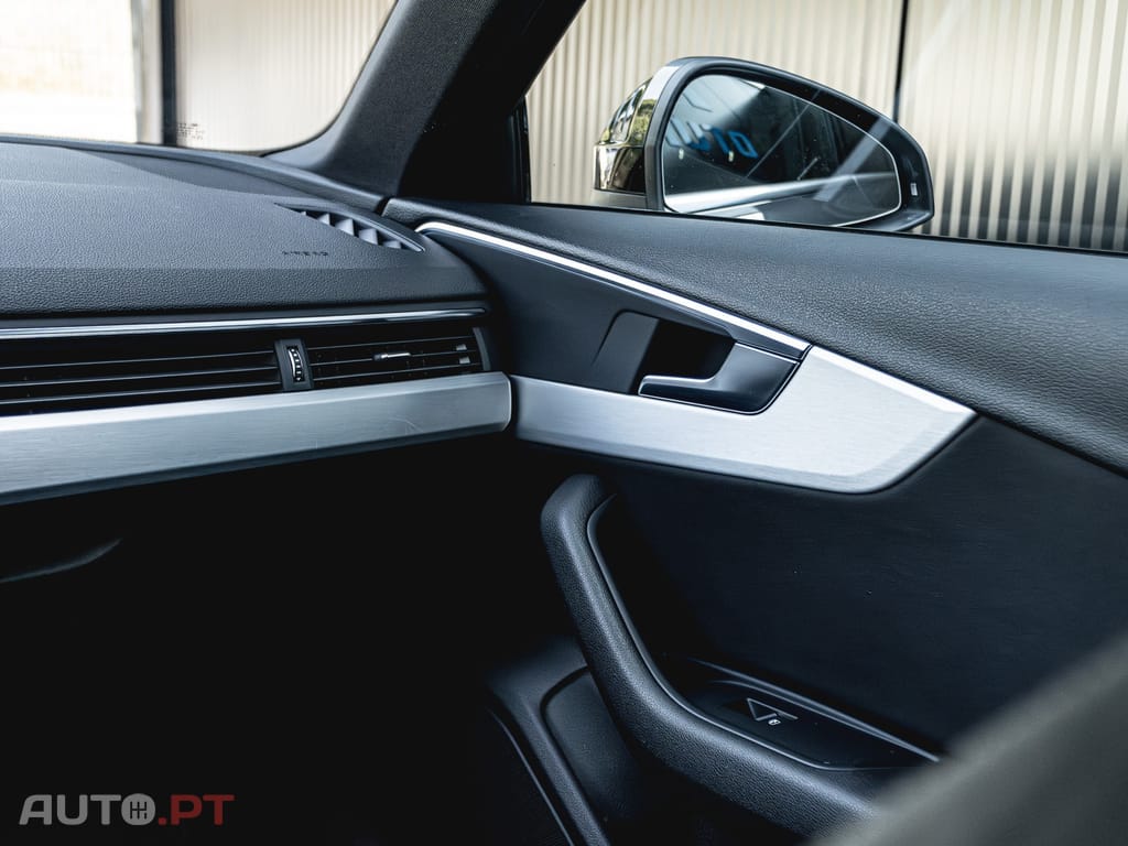 Audi A4 2.0 TDI S-line S tronic
