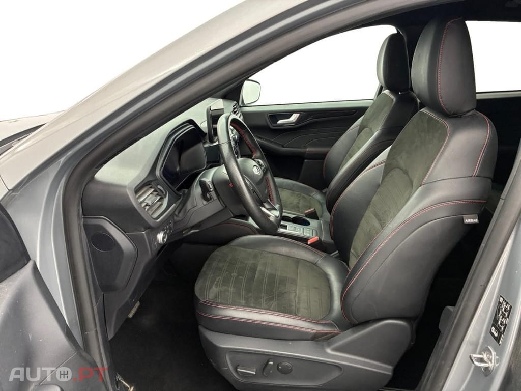 Ford Kuga 2.5 FHEV ST-Line X