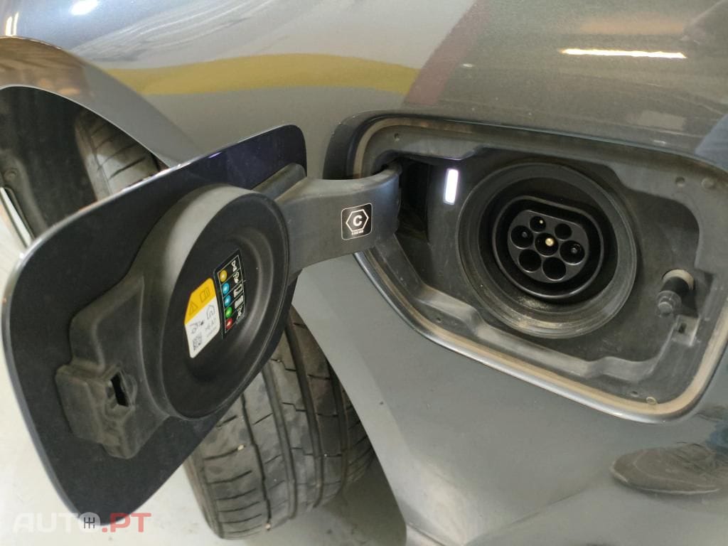 BMW 320 e Pack Essence Auto