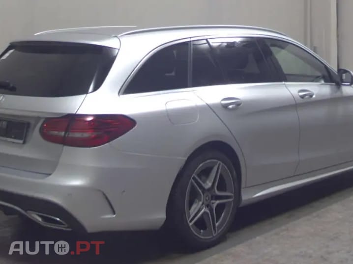Mercedes-Benz C 300 de AMG Line