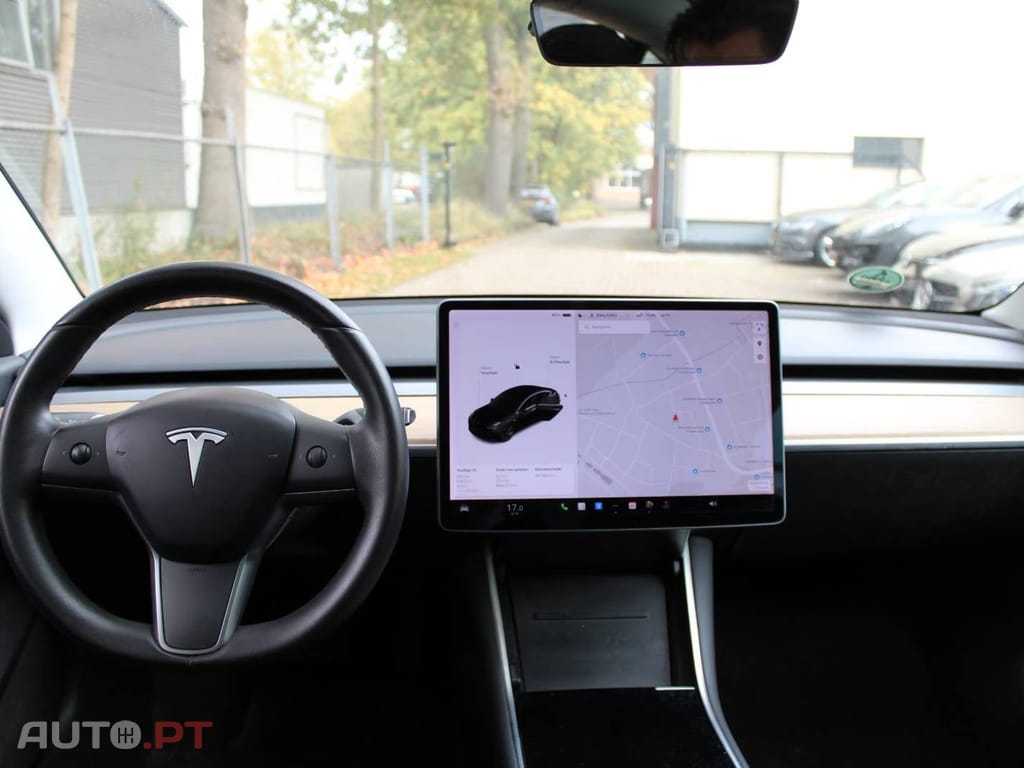 Tesla Model 3 Standard Range Plus
