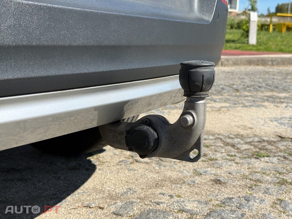 Volvo XC40 1.5 T5 PHEV Momentum Plus