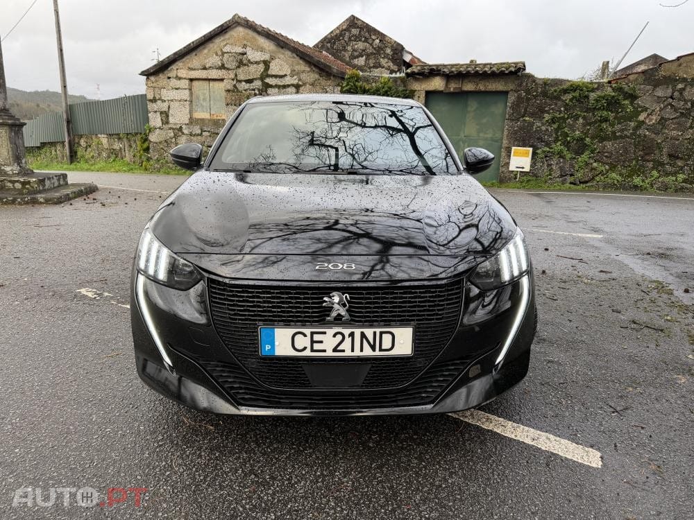 Peugeot E-208 50 kWh GT Pack