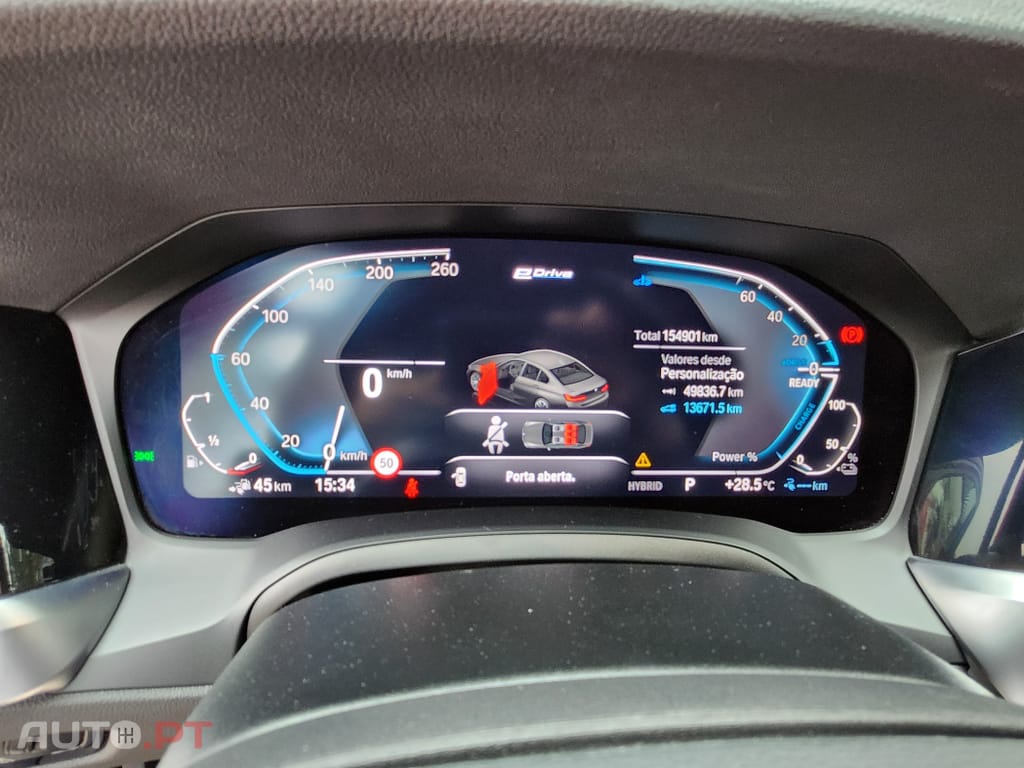BMW 320 e Line Sport Auto