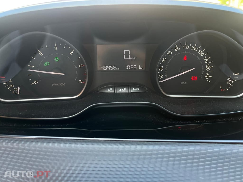 Peugeot 2008 1.6 HDI 