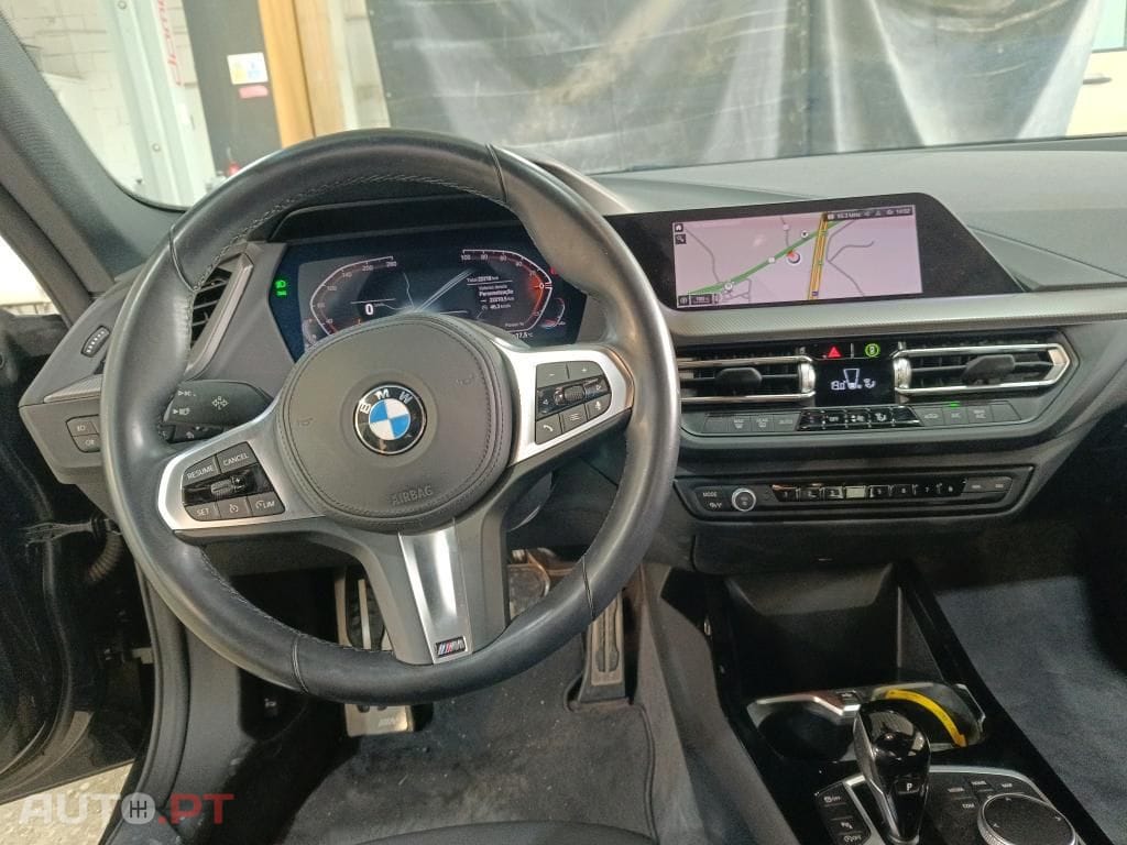 BMW 216 d Pack Desportivo M
