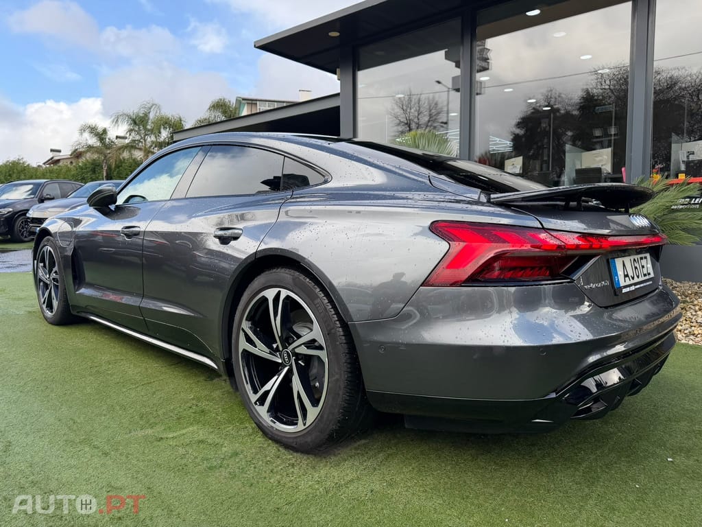 Audi E-Tron GT quattro