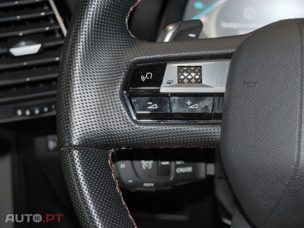 DS DS7 E-Tense Performance Line